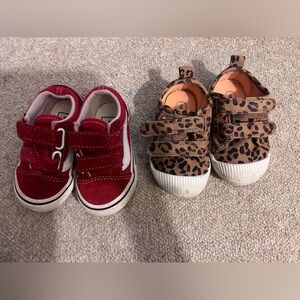 Bundle of 2 toddler girl sneakers vans & cat &jack